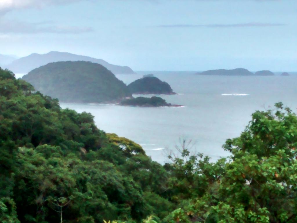 Ubatuba Surf Suites Exterior photo